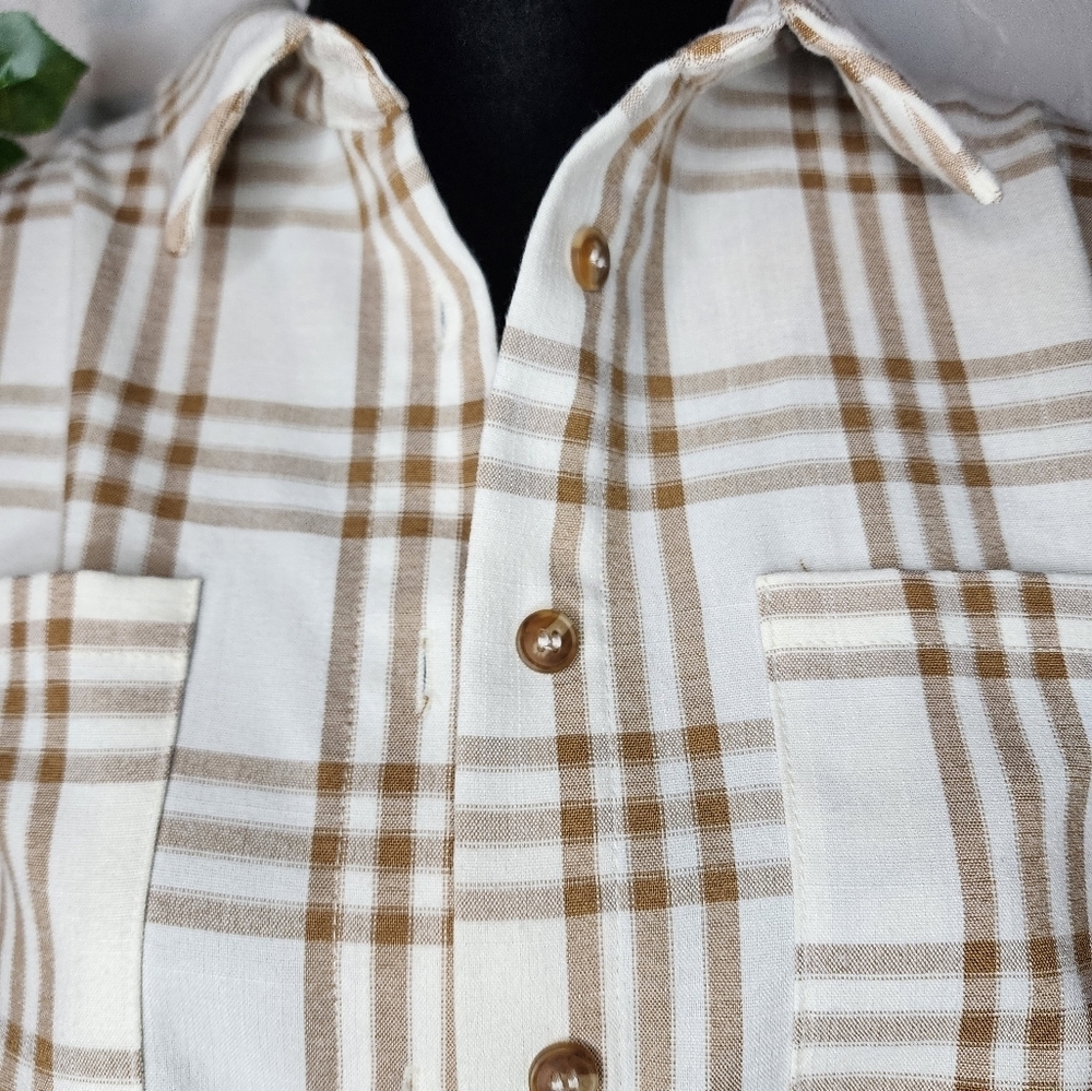 Princess Polly Neutral Plaid Button Down Pocket Tee Size L/XL - Picture 10 of 11